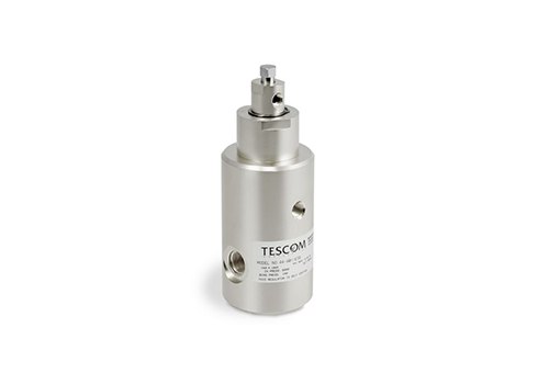 TESCOM™ 44-4000 Series Pilot Operated Regulators